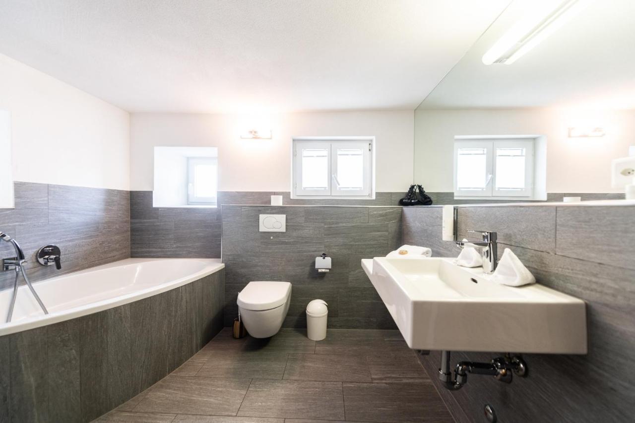 Hotel Cualmet - Aktiv Erholen Und Geniessen Tiefencastel Exteriör bild