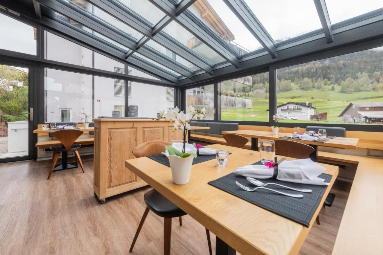 Hotel Cualmet - Aktiv Erholen Und Geniessen Tiefencastel Exteriör bild